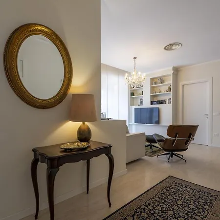 Apartment Casa Lazzarini Luxury Di Fronte Al Teatro Rossini Pesaro