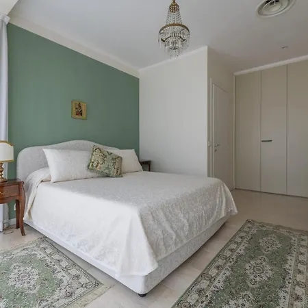 Casa Lazzarini Luxury Apartment *