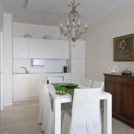 Casa Lazzarini Luxury Di Fronte Al Teatro Rossini Pesaro