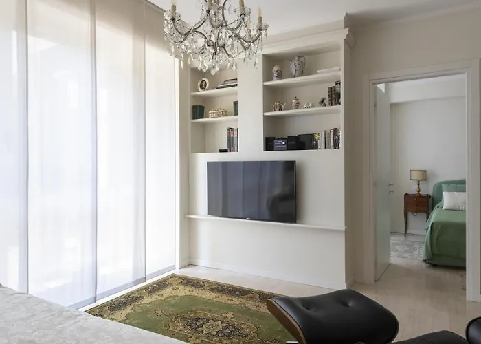 Casa Lazzarini Luxury Di Fronte Al Teatro Rossini Apartment *