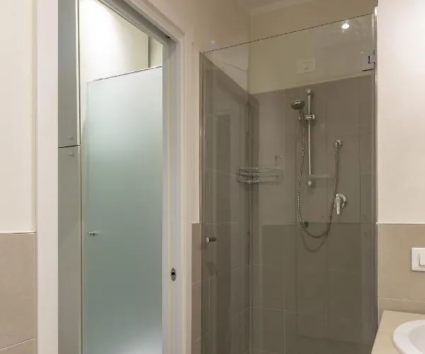 شقة Casa Lazzarini Luxury Di Fronte Al Teatro Rossini